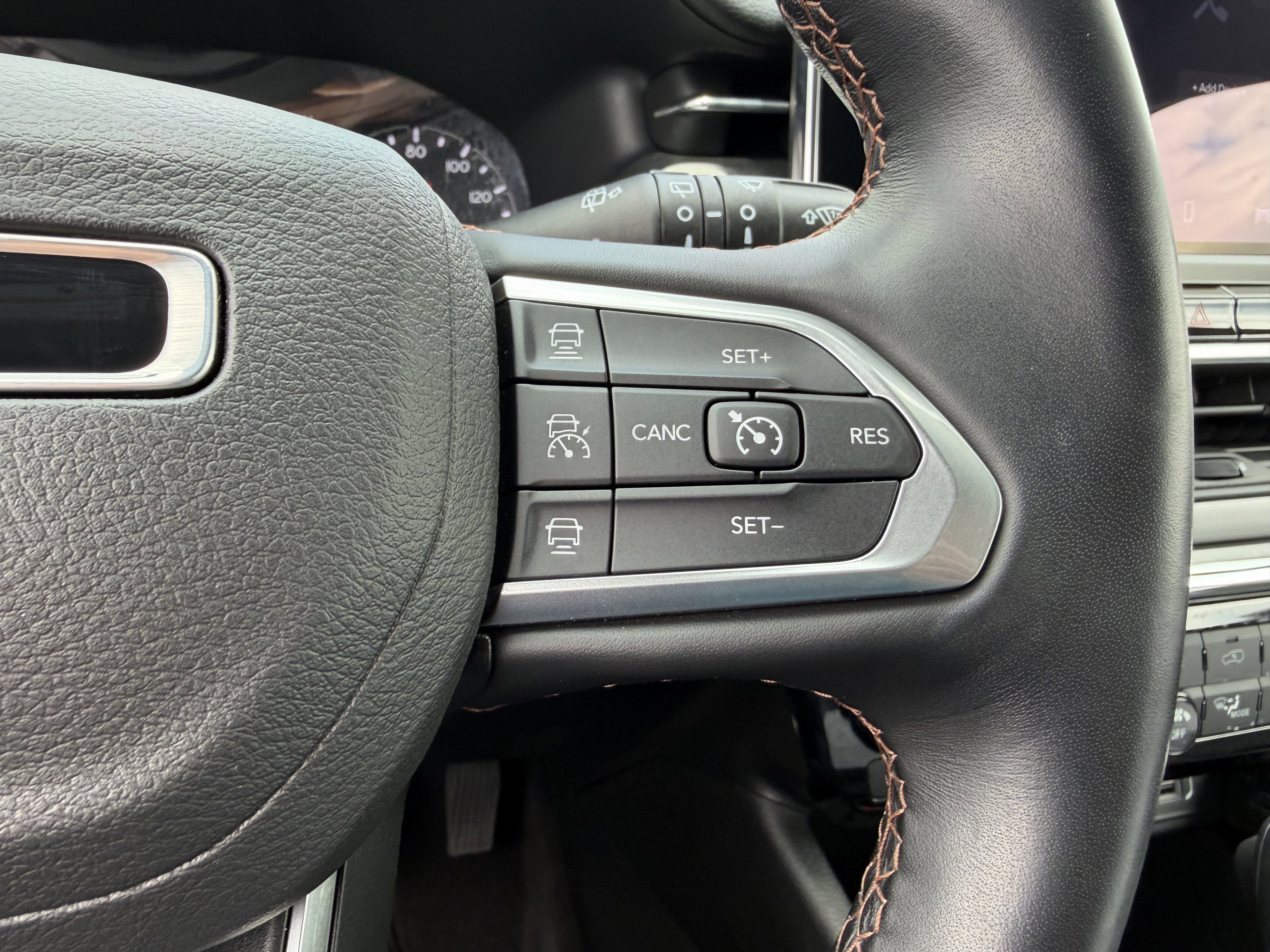 Used 2022 Jeep Compass Limited AWD/4WD image 26
