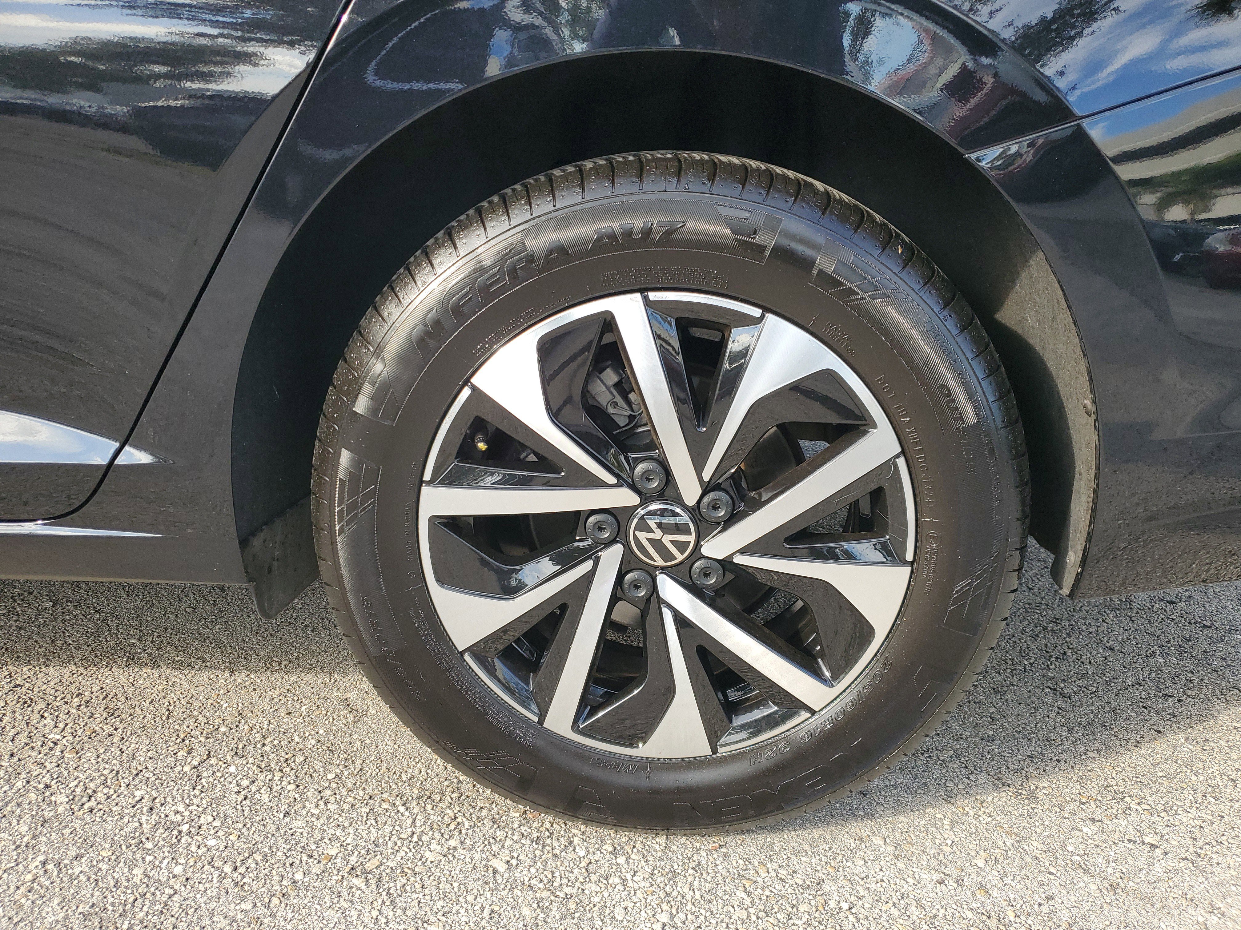 Used 2025 Volkswagen Jetta S image 28