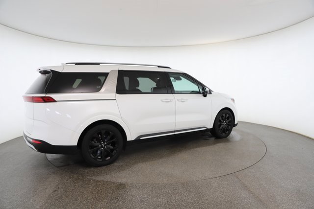 Used 2024 Kia Carnival SX image 19