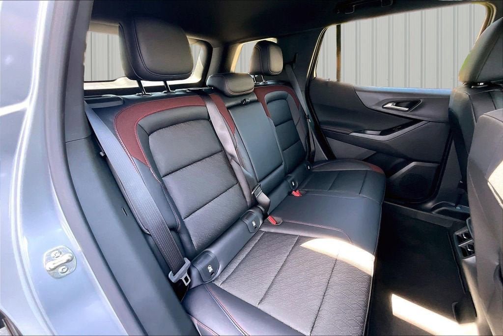 New 2026 Chevrolet Equinox RS w/ Safety and Technology Package FWD image 6