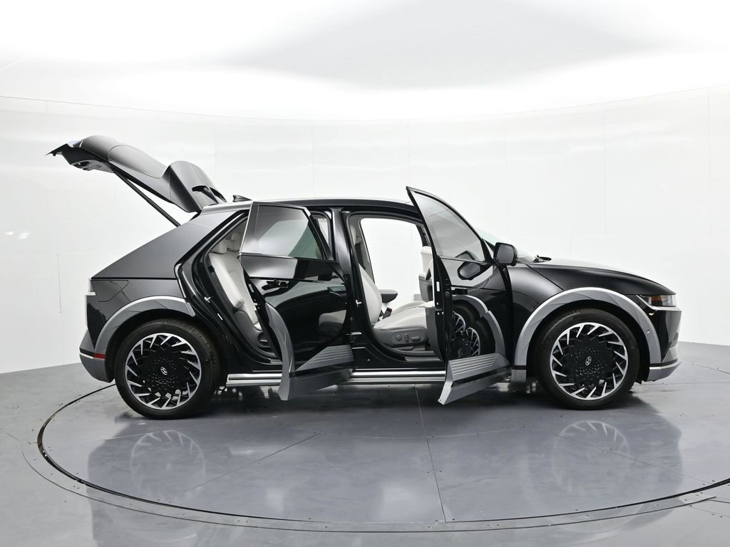 Used 2023 Hyundai Ioniq 5 Limited image 25