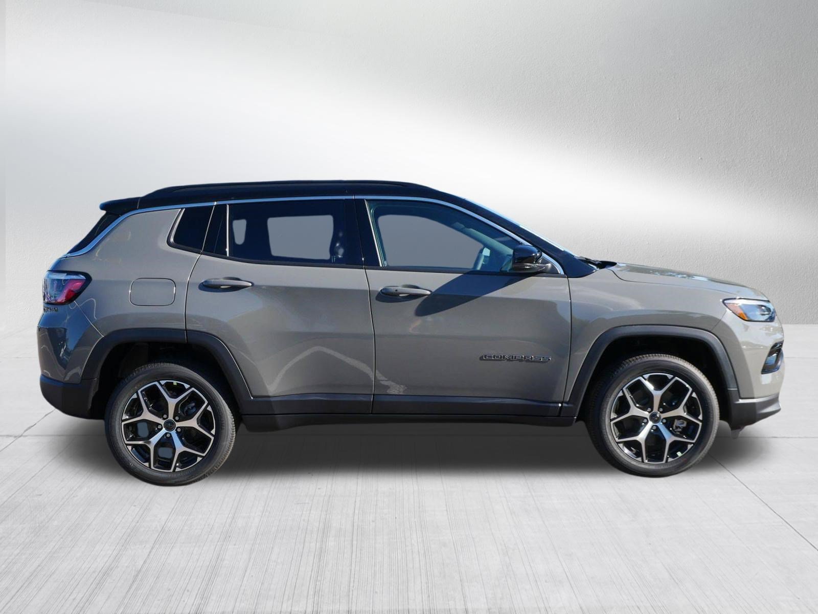 New 2026 Jeep Compass Limited AWD/4WD image 8
