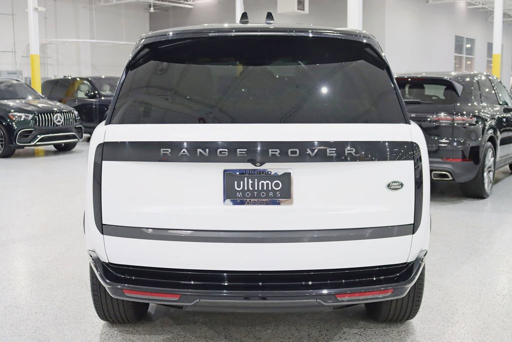 Used 2023 Land Rover Range Rover SE image 14