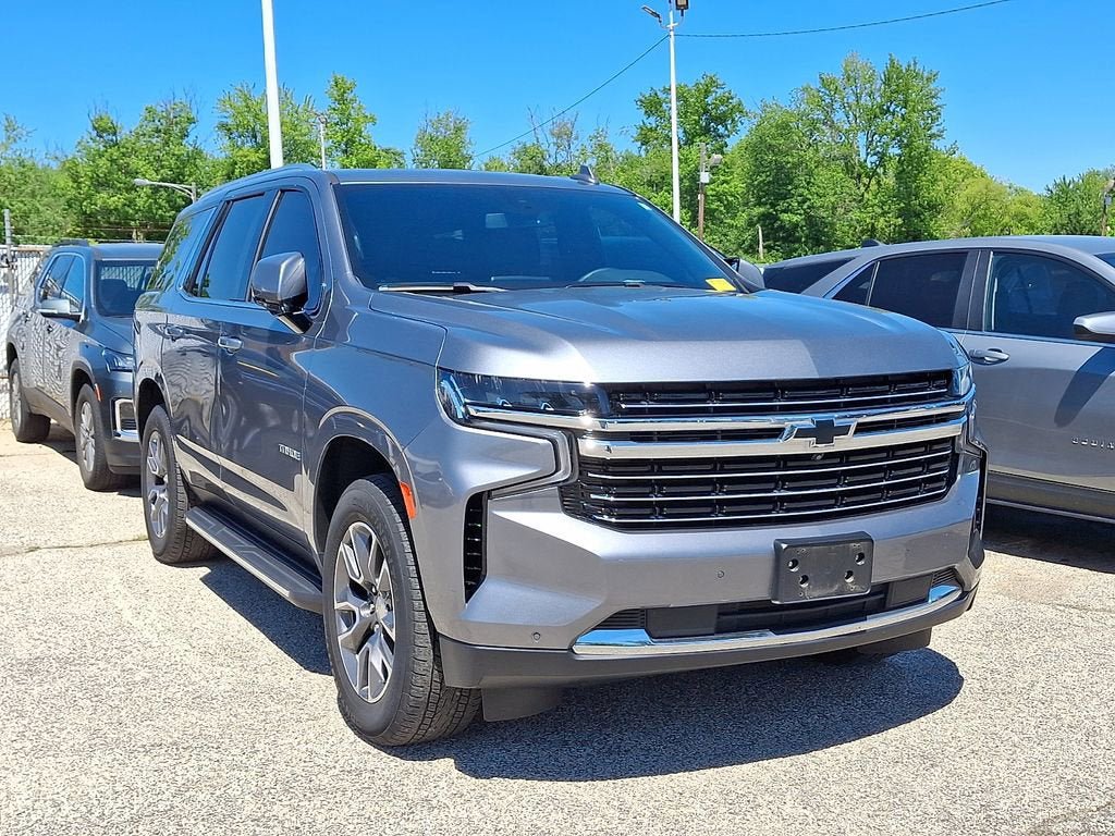 Used 2022 Chevrolet Tahoe LT w/ Luxury Package AWD/4WD image 5