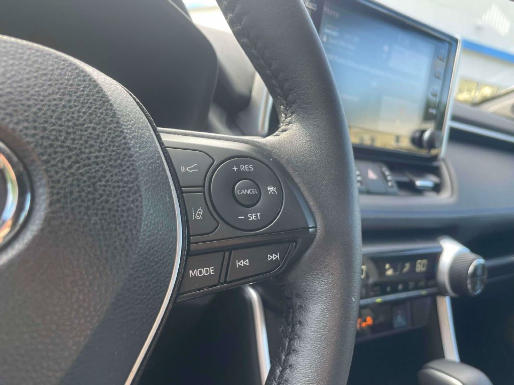 Used 2021 Toyota RAV4 XSE AWD/4WD image 23