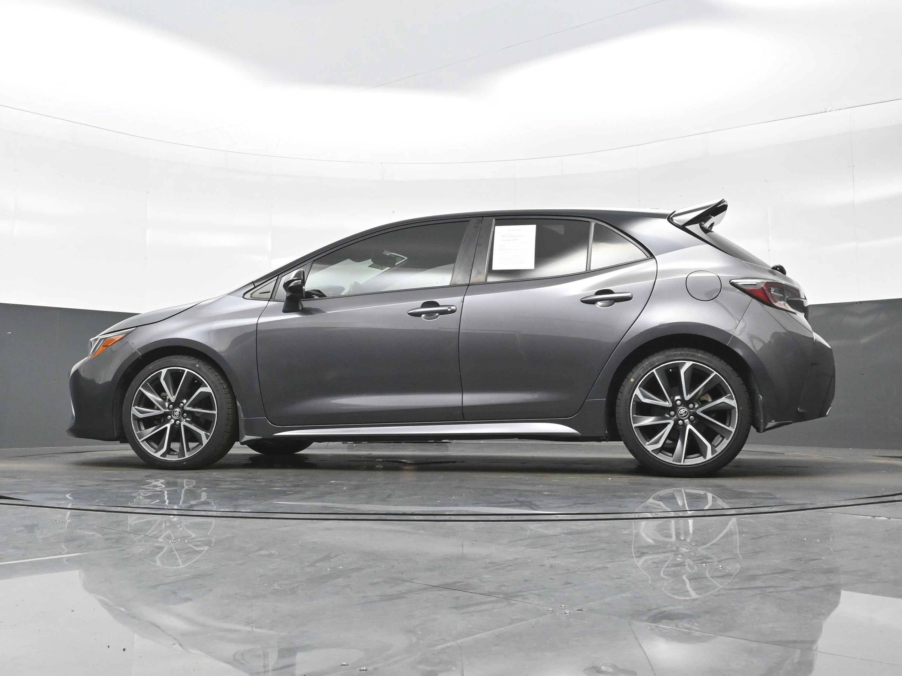 Used 2022 Toyota Corolla XSE FWD image 28