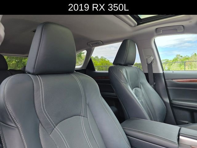 Used 2019 Lexus RX 350L FWD image 11