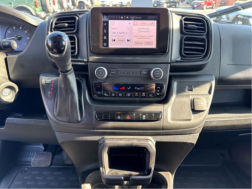 Used 2025 RAM ProMaster 2500 w/ Convenience Group image 20