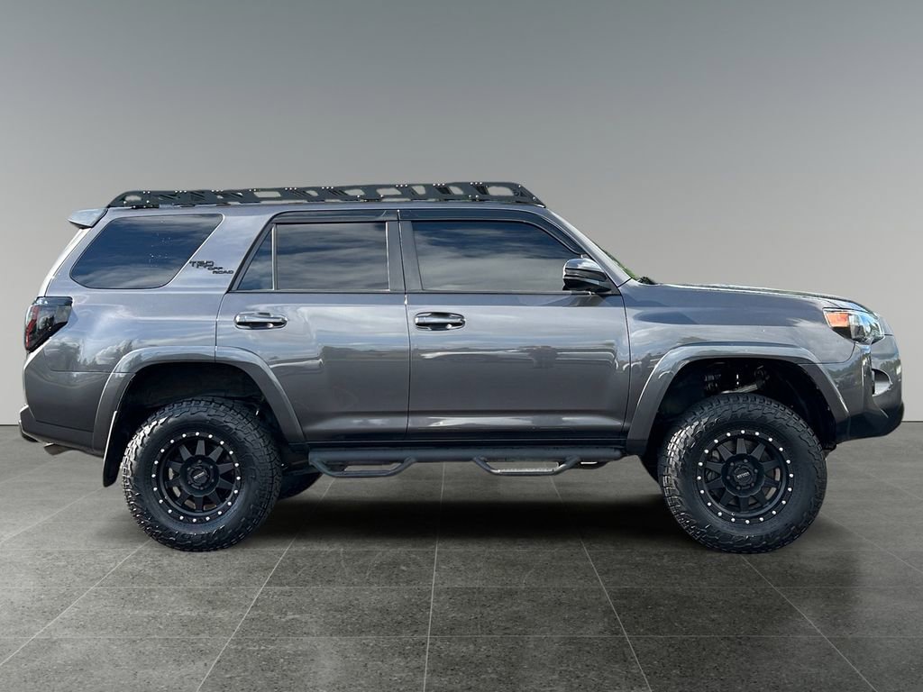 Used 2018 Toyota 4Runner TRD Off-Road Premium AWD/4WD image 11