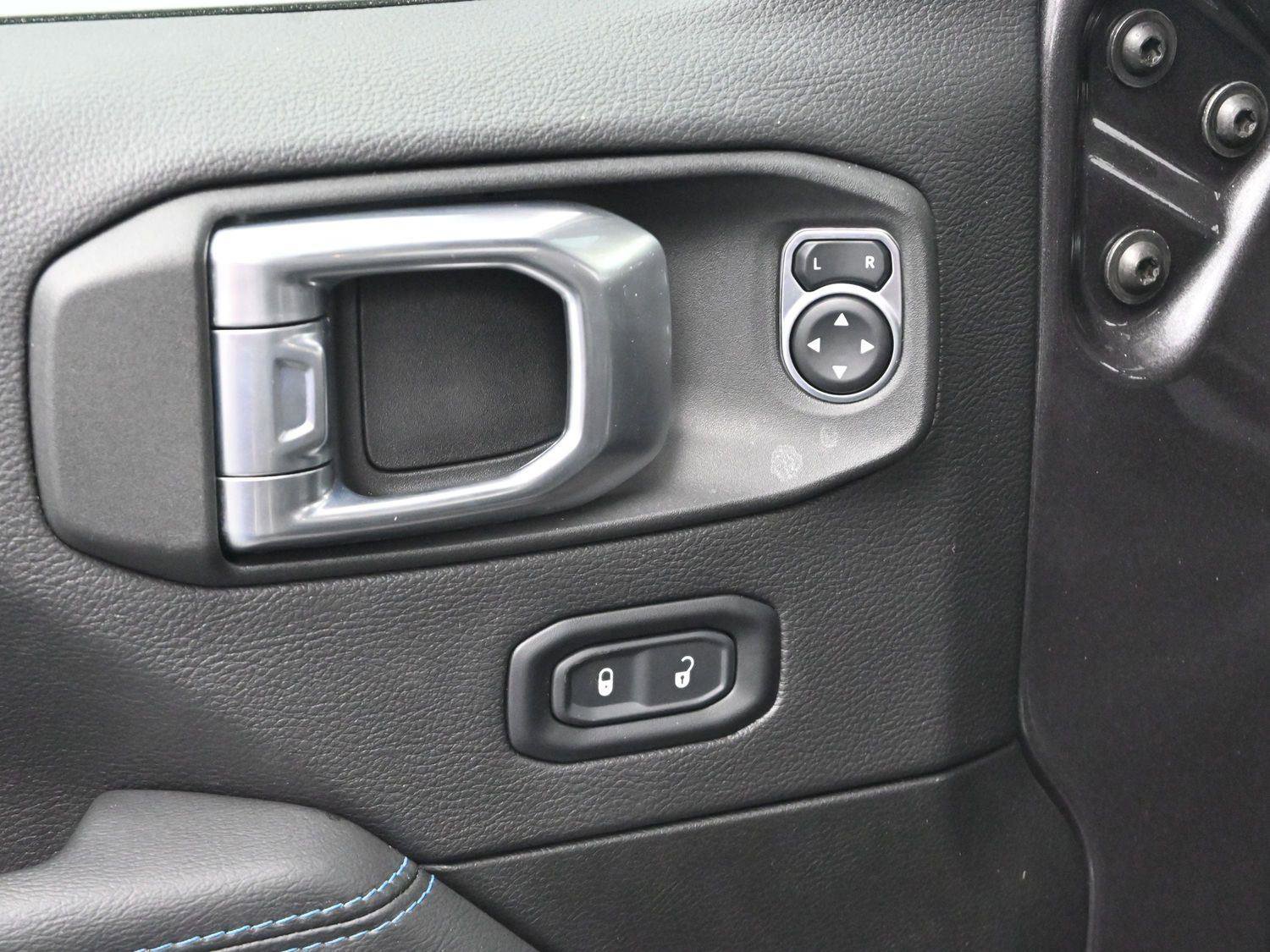Used 2022 Jeep Wrangler Unlimited Rubicon 4xe image 12