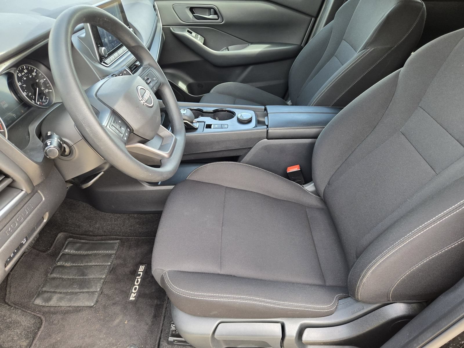 Used 2025 Nissan Rogue S AWD/4WD image 13
