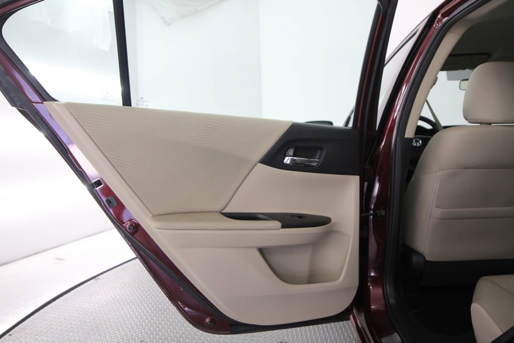Used 2014 Honda Accord LX image 36