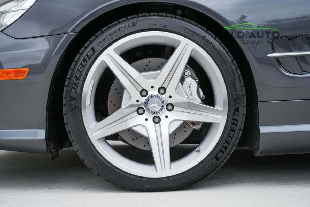 Used 2012 Mercedes-Benz SL 550 image 42