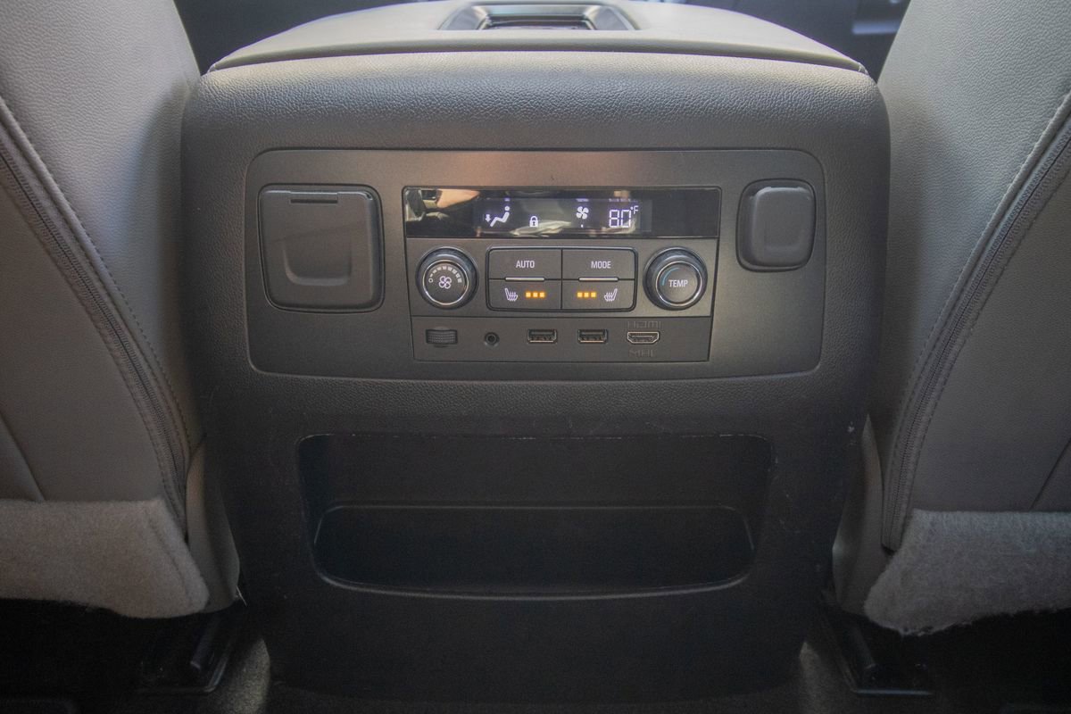 Used 2017 Chevrolet Suburban LT AWD/4WD image 50