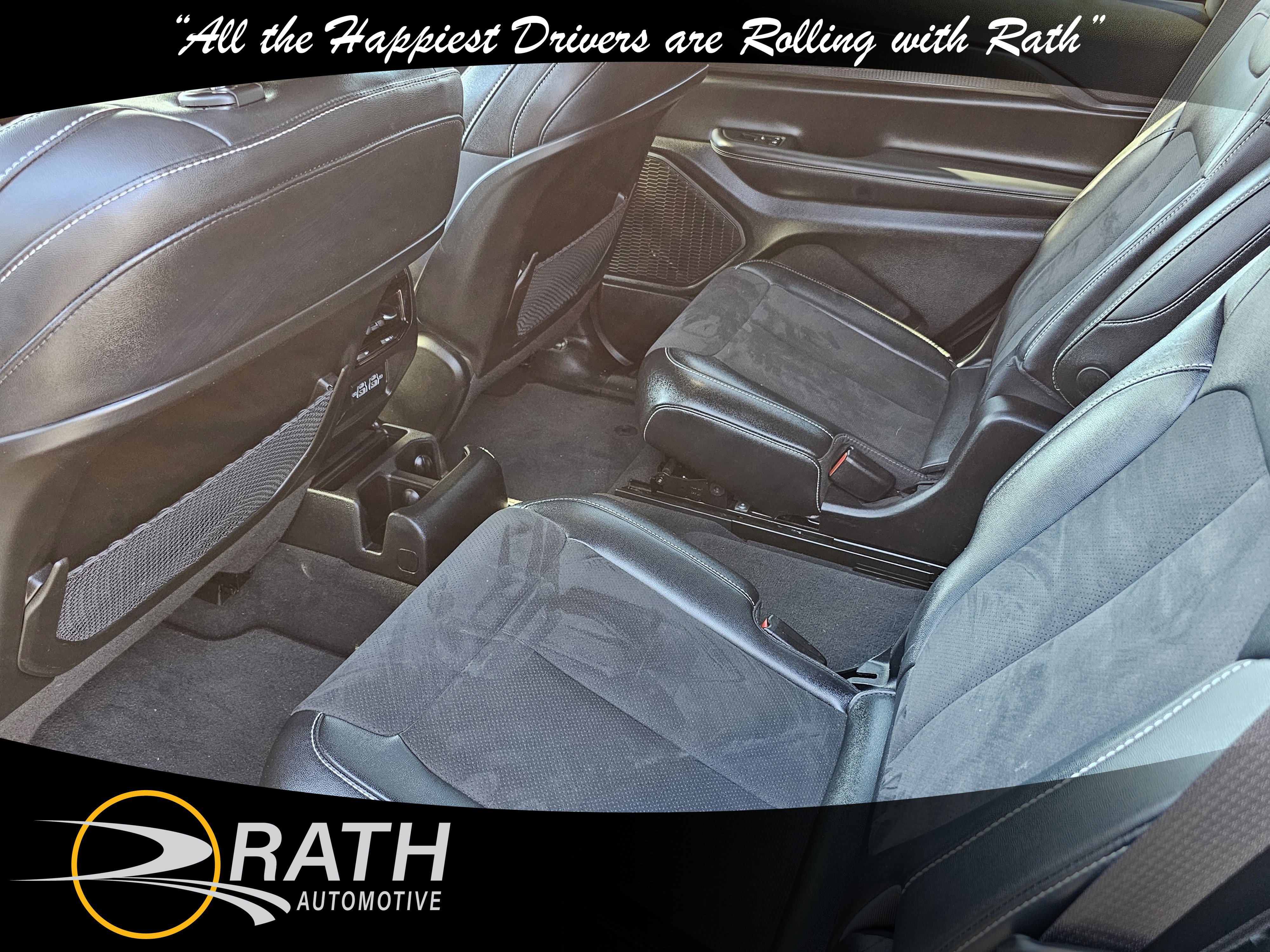 Used 2023 Jeep Grand Cherokee L Laredo AWD/4WD image 16