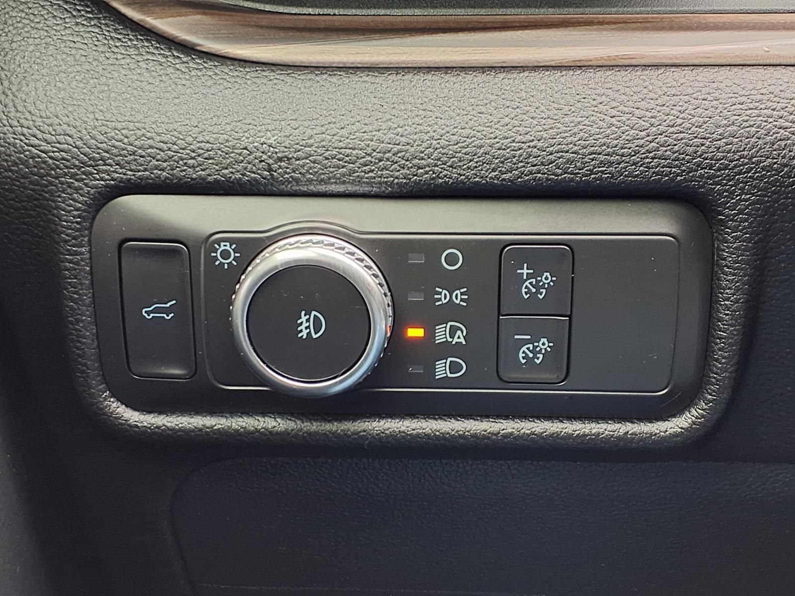 Used 2021 Ford Explorer Limited RWD image 24