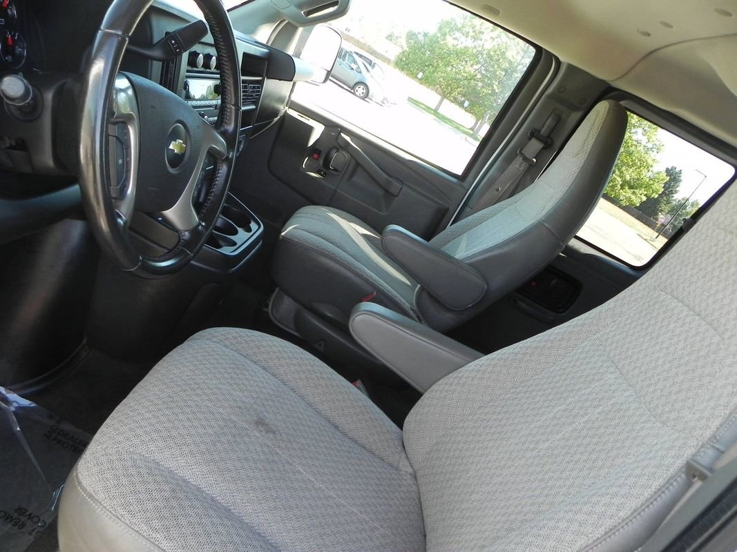 Used 2017 Chevrolet Express 2500 LS image 16