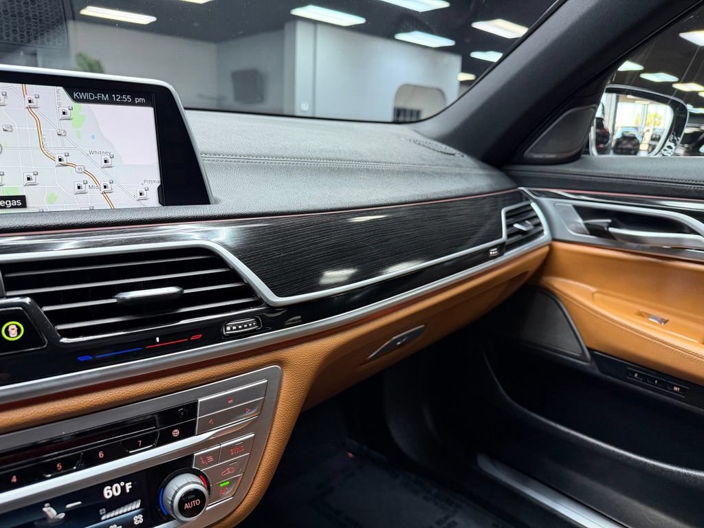Used 2019 BMW 740i w/ M Sport Package RWD image 27