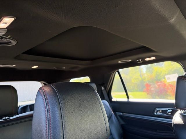 Used 2018 Ford Explorer Sport AWD/4WD image 6