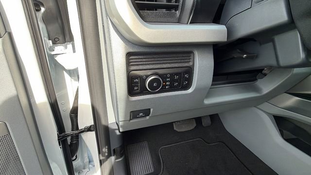 New 2026 Ford F250 XLT w/ XLT Premium Package image 33