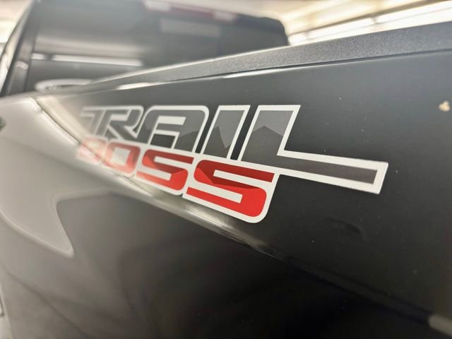 Used 2021 Chevrolet Silverado 1500 LT Trail Boss w/ Convenience Package II image 11