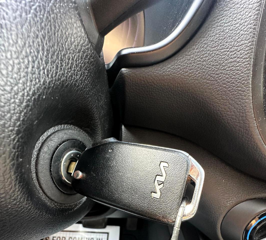 Used 2023 Kia Soul LX w/ Option Group 015 FWD image 17