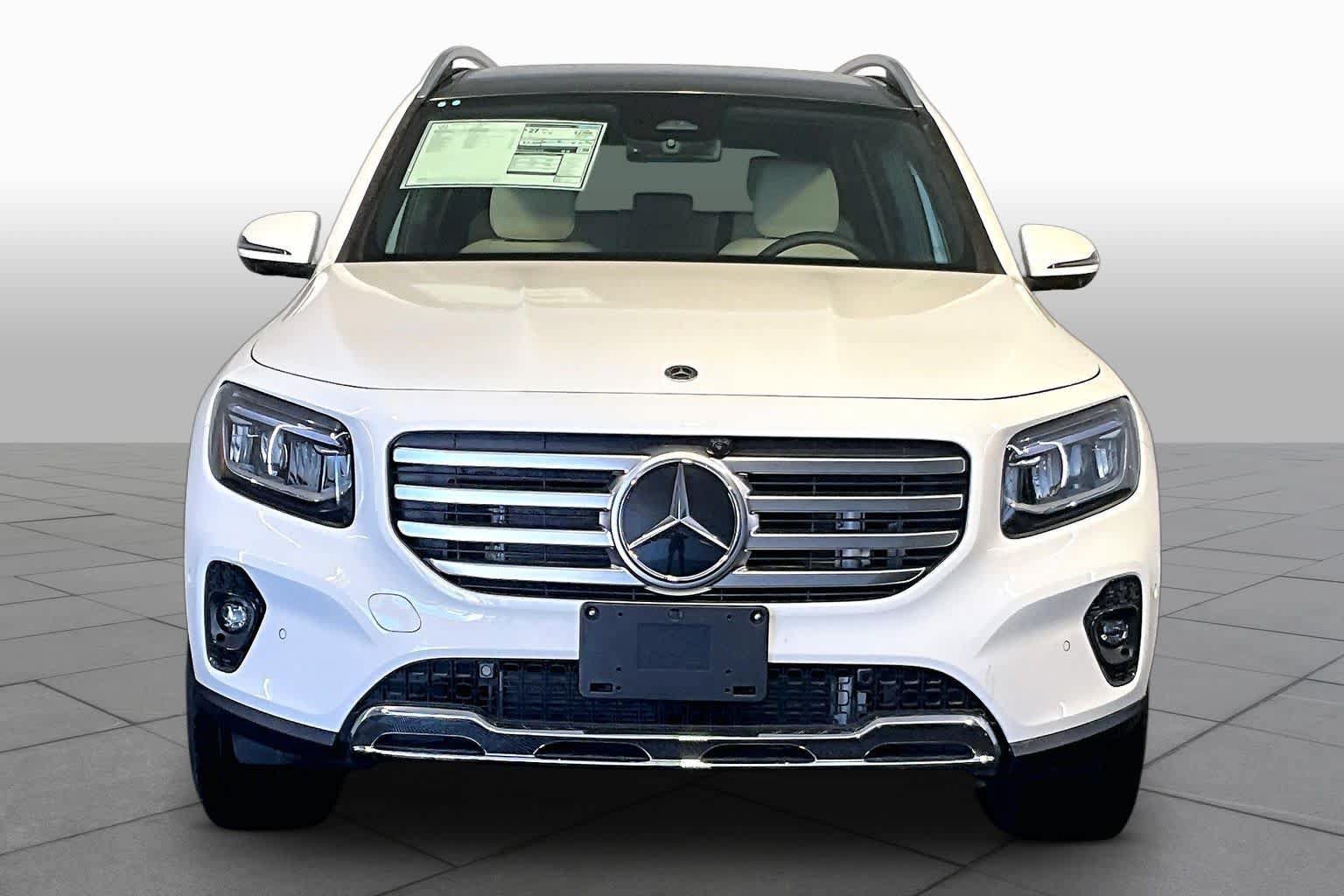 New 2026 Mercedes-Benz GLB 250 4MATIC image 2