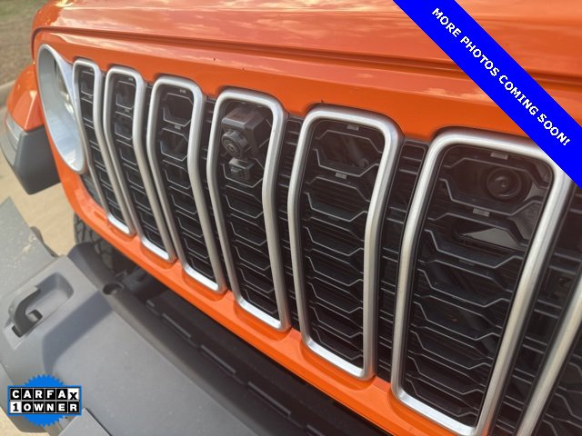 Used 2025 Jeep Wrangler Sahara image 19