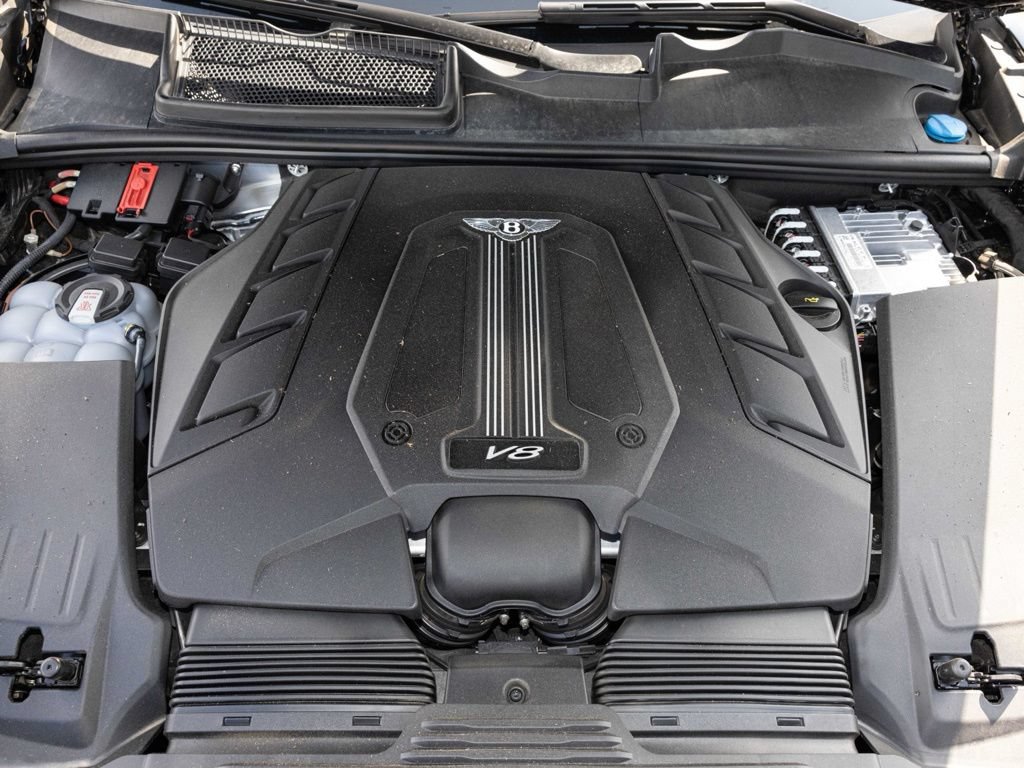 Used 2025 Bentley Bentayga AWD/4WD image 93