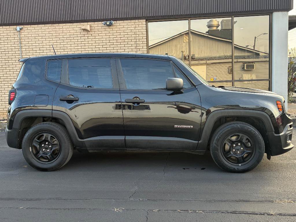 Used 2017 Jeep Renegade Sport w/ Power & Air Group image 3