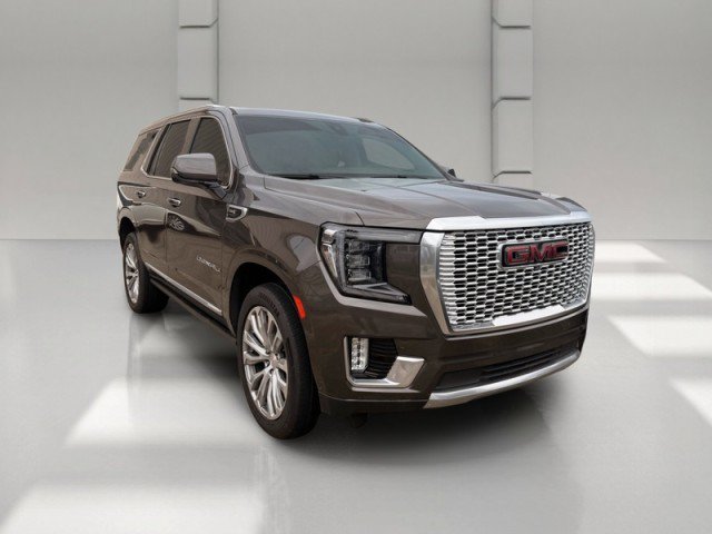 Used 2021 GMC Yukon Denali w/ Denali Premium Package RWD image 2