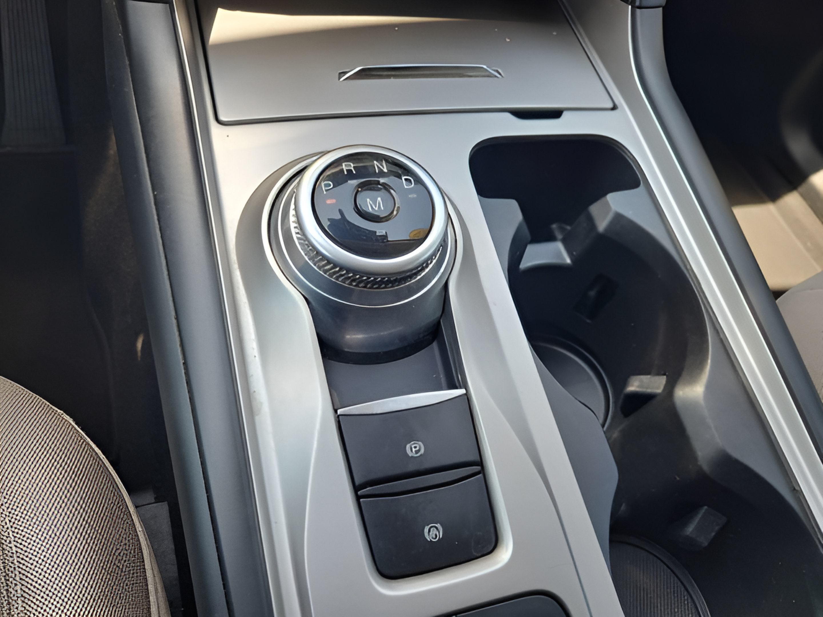 Used 2020 Ford Explorer XLT RWD image 29