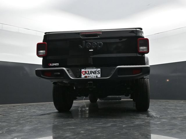 Used 2024 Jeep Gladiator Sport AWD/4WD image 64