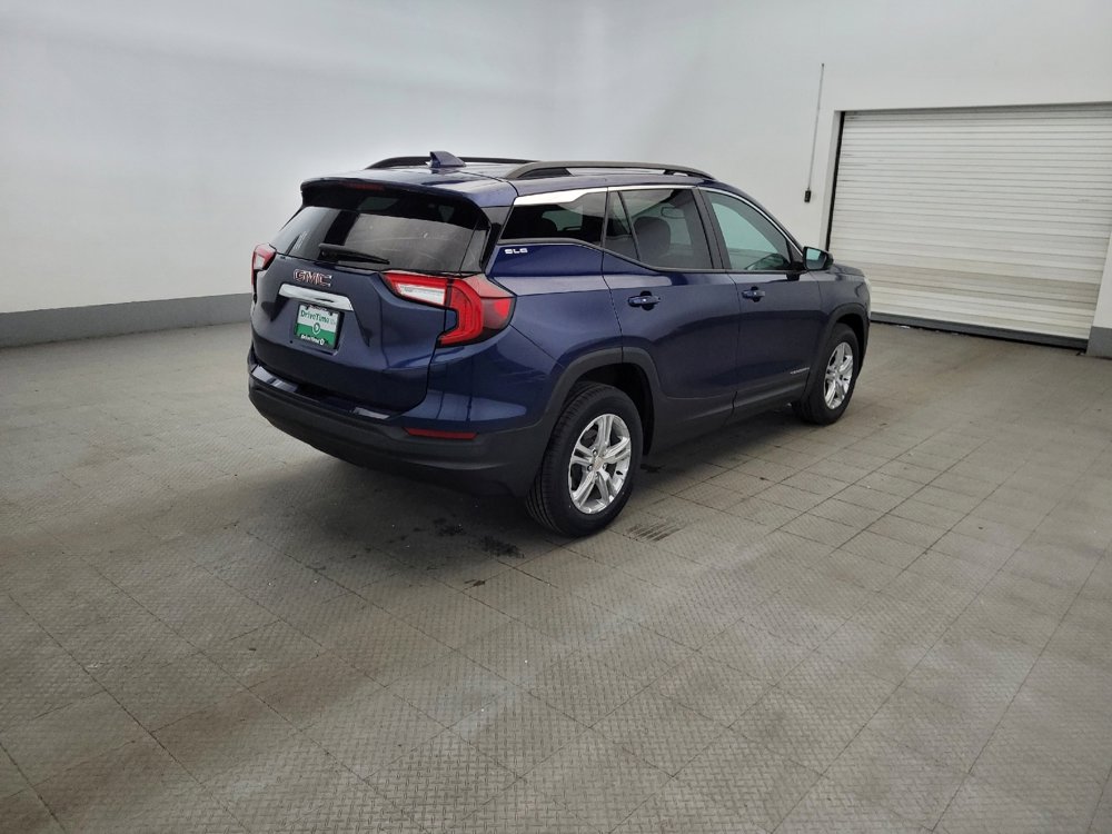 Used 2022 GMC Terrain SLE w/ Driver Convenience Package AWD/4WD image 9