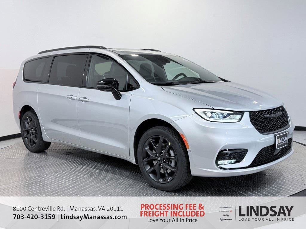 New 2026 Chrysler Pacifica Limited w/ S Appearance Package AWD/4WD image 1