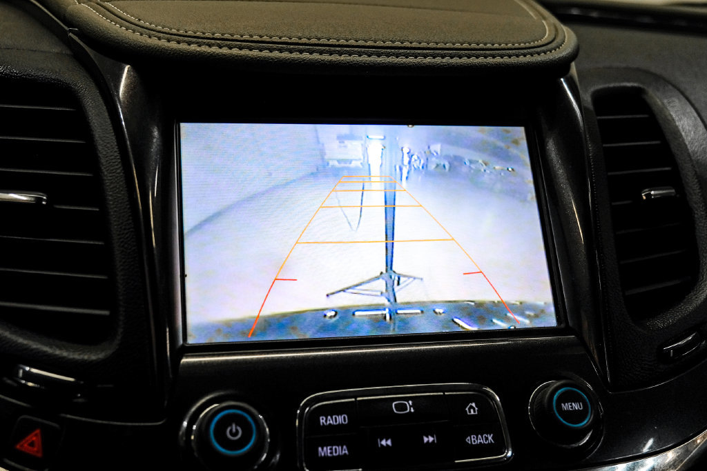 Used 2016 Chevrolet Impala LTZ FWD image 27