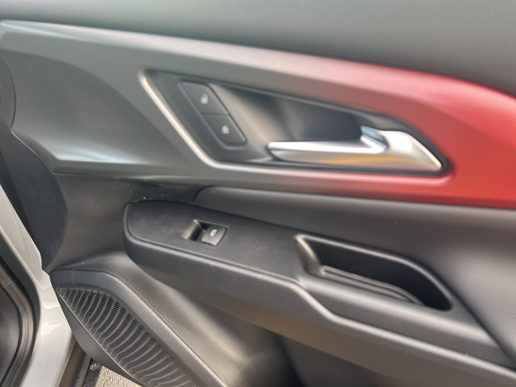 New 2026 Chevrolet Equinox EV RS image 24