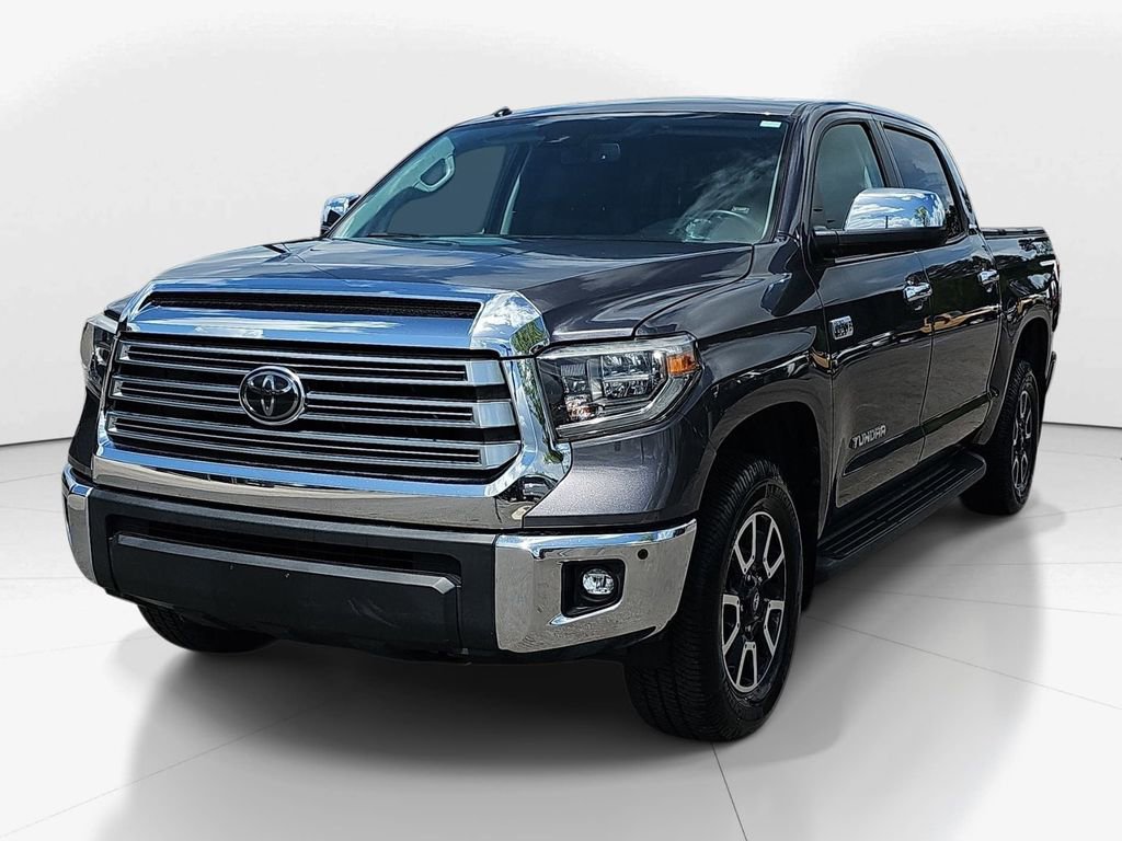 Used 2018 Toyota Tundra Limited w/ Limited Premium Package AWD/4WD image 11