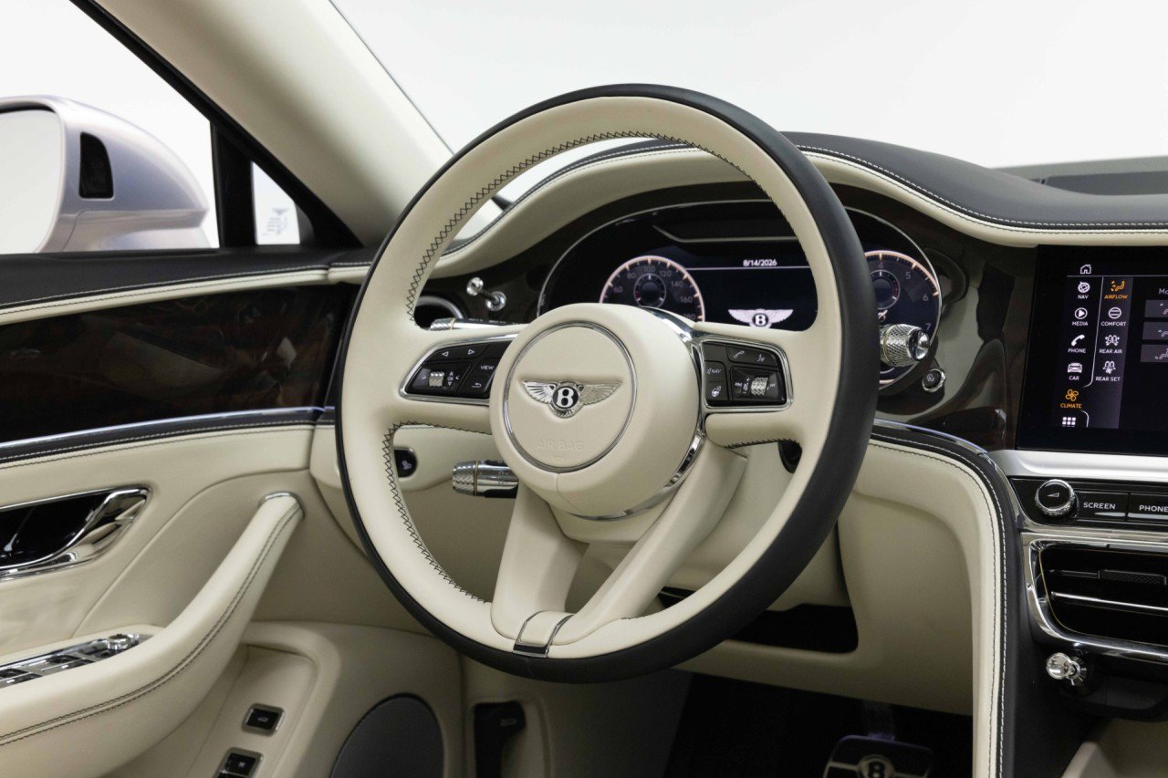 Used 2024 Bentley Flying Spur Azure AWD/4WD image 10