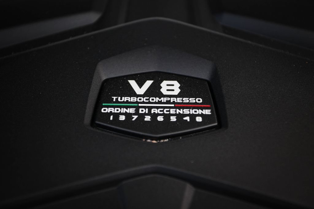 Used 2026 Lamborghini Urus SE AWD/4WD image 28