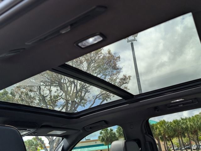 Used 2023 Chevrolet Tahoe High Country image 14