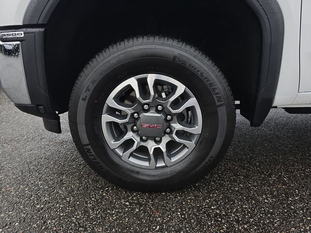 Certified 2025 GMC Sierra 3500 SLT w/ X31 Off-Road Package image 36