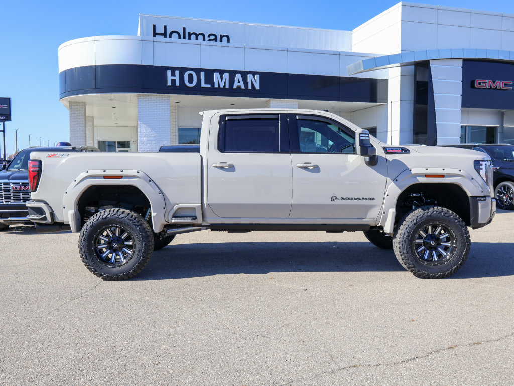 New 2026 GMC Sierra 2500 AT4 w/ Technology Package AWD/4WD image 2