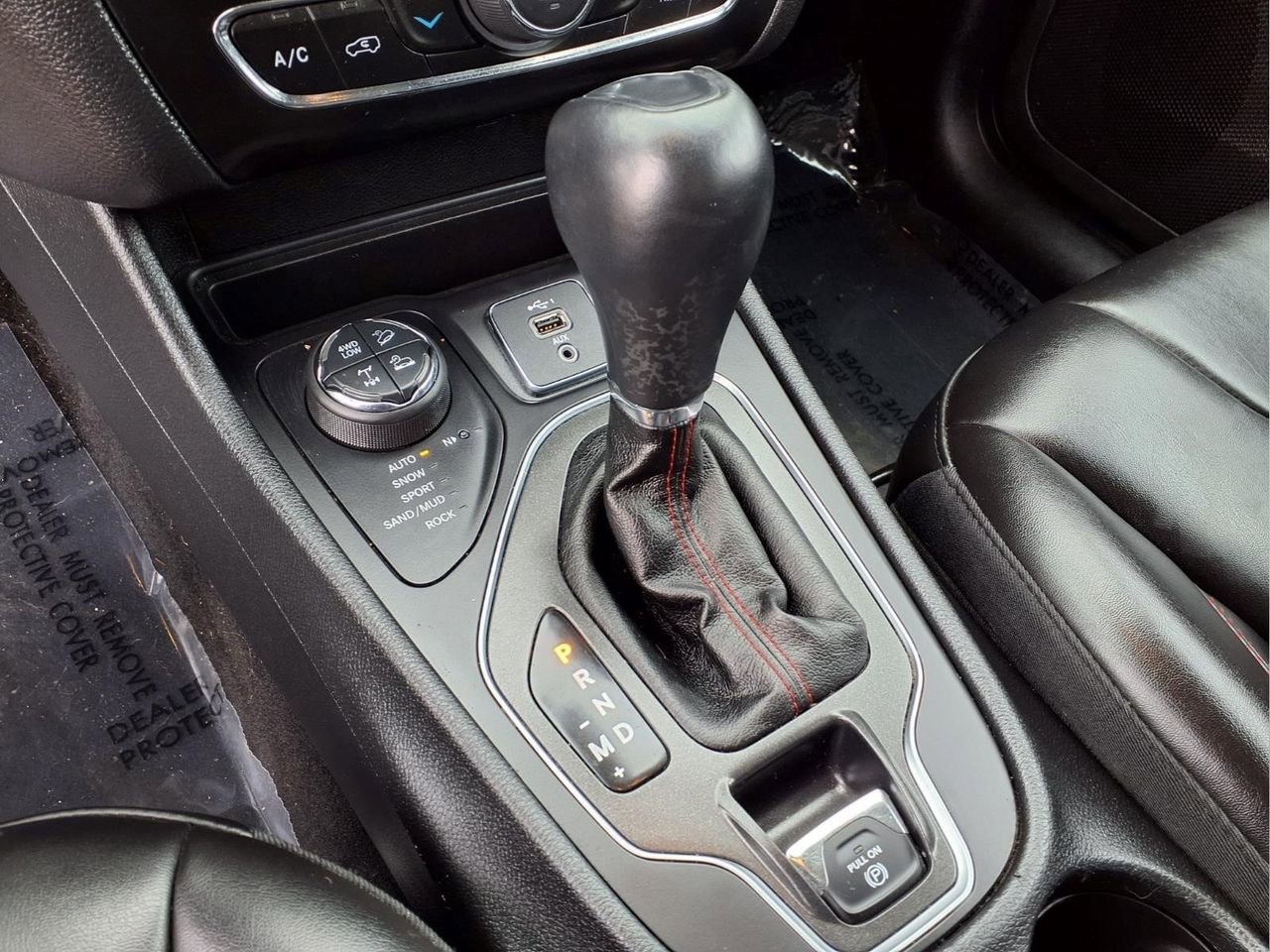 Used 2020 Jeep Cherokee Trailhawk w/ Cold Weather Group image 21