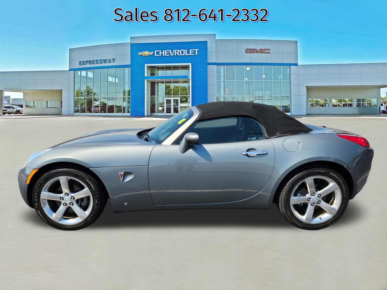 Used 2007 Pontiac Solstice Convertible w/ Premium Package RWD image 4
