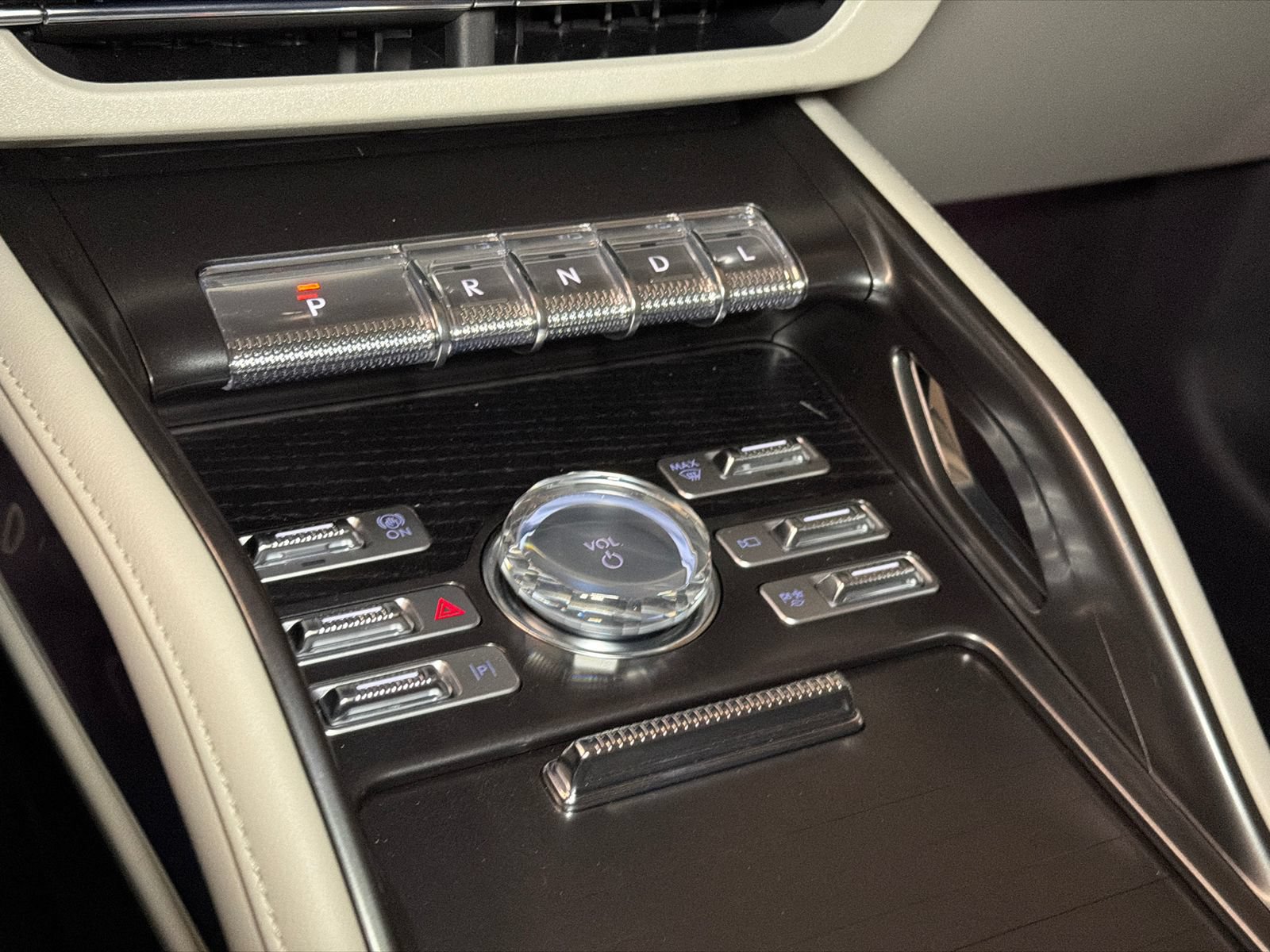 New 2026 Lincoln Nautilus Reserve AWD/4WD image 25