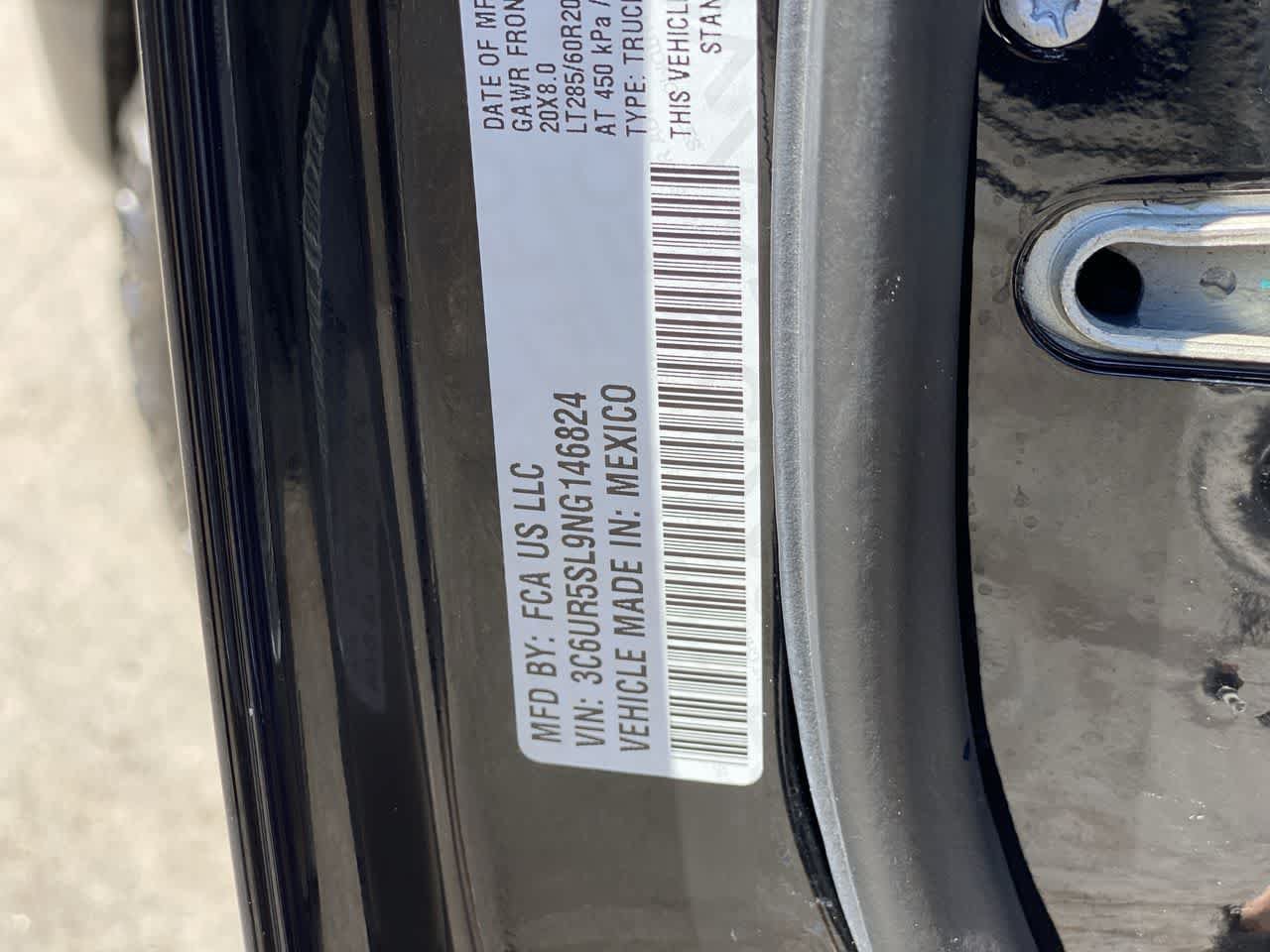 Used 2022 RAM 2500 Limited AWD/4WD image 29