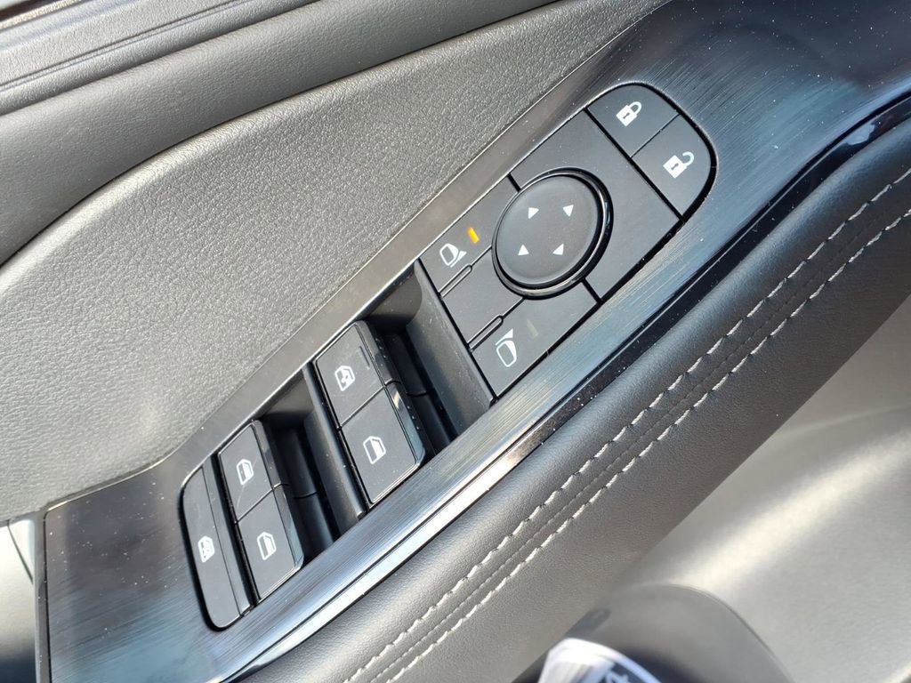 New 2026 Nissan Rogue SV image 17