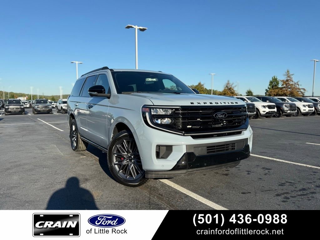 New 2025 Ford Expedition Platinum w/ Stealth Performance Package