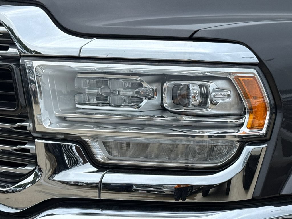 Used 2022 RAM 3500 Limited AWD/4WD image 4